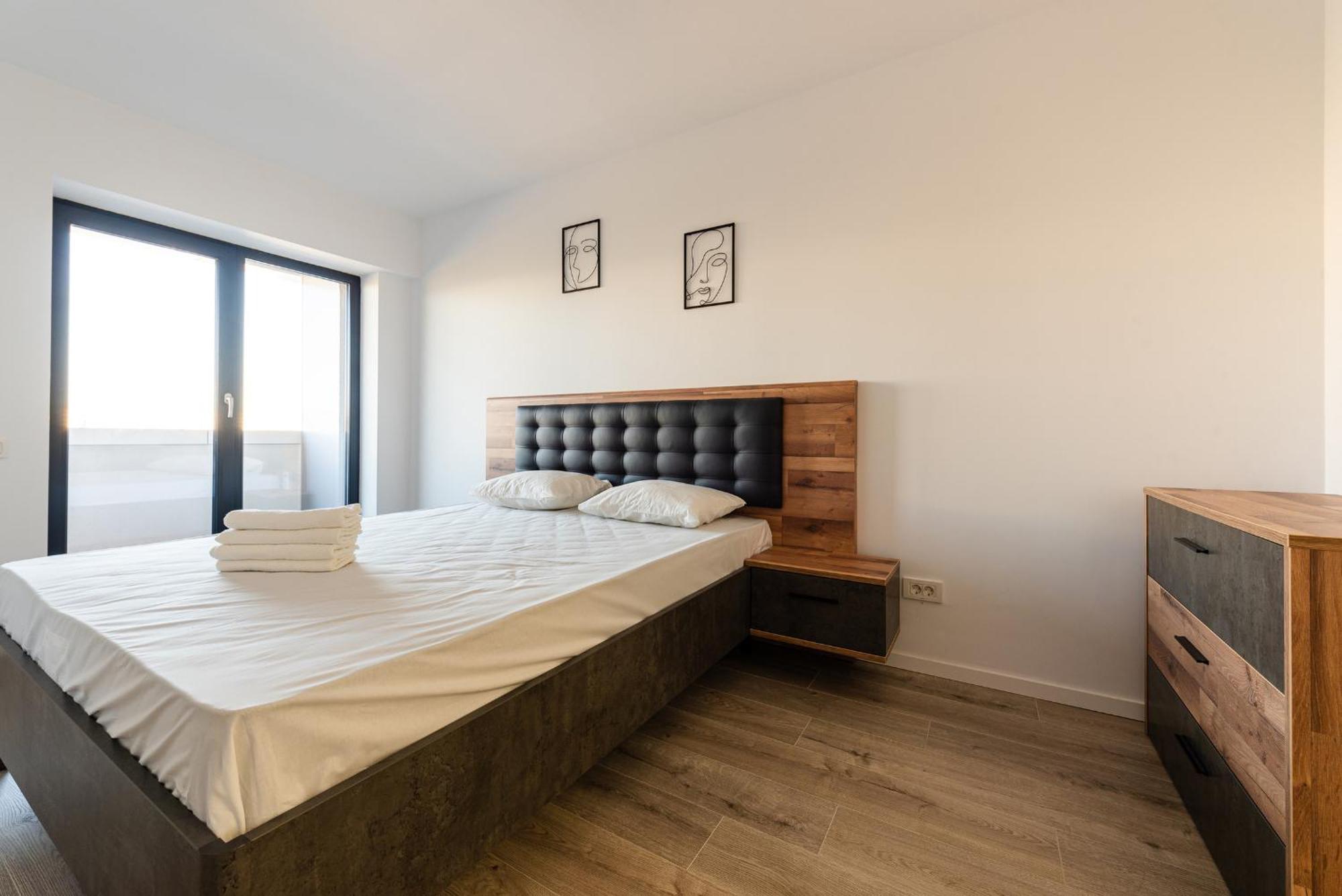 Vanda - Park-View Apartment With Private Balcony Bucareste Exterior foto